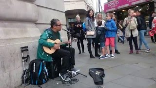 Oasis, Wonderwall (Nando Lynch cover) - busking in the streets of London, UK