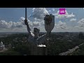 watch hammer and sickle removed from kyiv s giant soviet era motherland monument