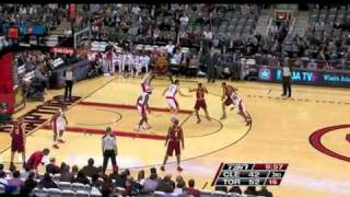 Cavaliers vs. Raptors (Linas Kleiza scores 19 points and grabs five rebounds10/30/2010