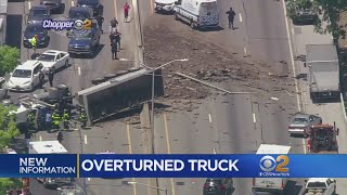 4 Hurt When Truck Overturns On Long Island Expressway