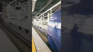 難波駅よりラピートβ発車