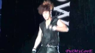 121125 SMTown in BKK Yunho   Dance Battle