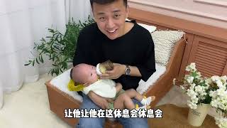 带儿子拍百天照，小家伙全程不是睡觉就是闭眼，把摄像师都气跑了 1