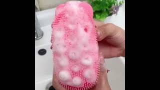 SILICONE BODY SCRUB Compared with using your hand, bath loofah and bristle brush, for exfoliating