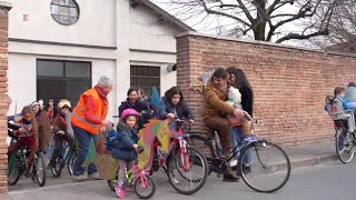 Carnevale, i bambini protagonisti della parata delle bici