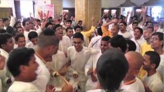 Ecstatic dancing kirtan @ ISKCON NVCC