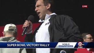 Chiefs general manager Brett Veach speaks at victory rally