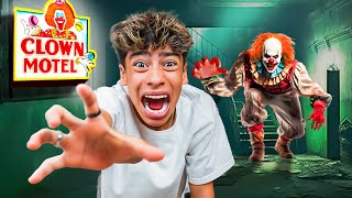 Escaping a Haunted CLOWN Motel 🤡