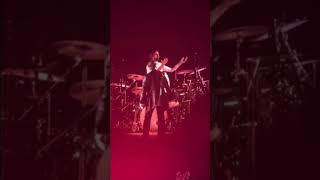 Bram (en U2 🤪) speelde gisteren de 1e show in de Sphere in Las Vegas. ❤️ 📹 Jeff Nash