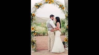 Fall sunflower wedding