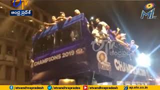 Mumbai Indians celebrate IPL 2019 win in style with open bus parade