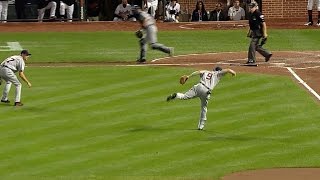 Castellanos makes great barehanded play