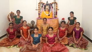 Ayigiri Nandini  Navadurgas Singing Mahishasura Marddini Sthothram  Vande Guru Paramparaam 