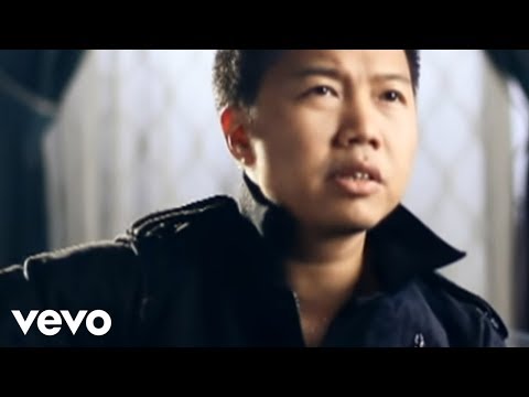 Sandhy Sondoro Tak Pernah Padam