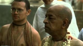 The Mayavadis, They Think that They Have Become One with God - Prabhupada 0221