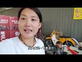 窮遊 機車 女騎士 河南妹子摩旅西藏，摩托車撞擊護欄損毀嚴重，打開發動機全面檢查