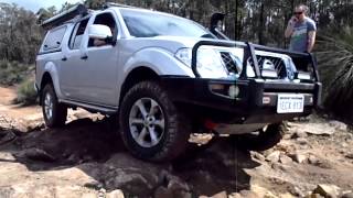 Nissan Navara D40 Mundaring Powerlines Septemeber 2013