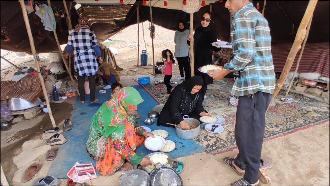 Nomadic Life In Iran Nomadic Banquet And Making Food Youtube