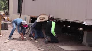 Installing mobile home skirting