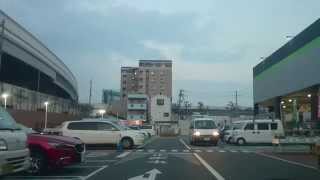 ロイヤルホームセンター東灘魚崎店の駐車場に入りました　parking lot of the royal home center Higashinada Uozaki shop