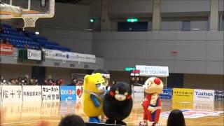 くまモン　熊本ヴォルターズ始球式に挑戦！