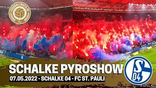 Die Nordkurve brennt lichterloh: Schalke 04 mit einer bockstarken Pyroshow gegen St. Pauli! 👏😍