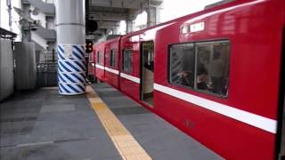 下り線京急梅屋敷駅のドアカット20120814