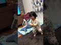 るんるんでお掃除する2歳児 shorts