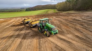 John Deere 8RX \u0026 Ashland Scraper Boxes in Tandem