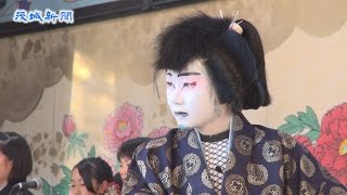 西塩子の回り舞台 歌舞伎や地芝居 ３年ぶり組み立て、観客魅了