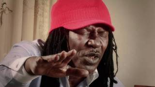 Alpha Blondy - Rasta Bourgeois [CLIP OFFICIEL]