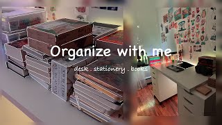 Organizing My Desk, Stationery, and Books | A Minimalist Touch