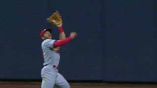 STL@MIL: Pham sprints back to make a nice catch