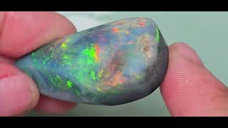 Australian Opal gem rub 65.66 cts