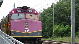 MBTA F40PH-3C at Wickford Junction, RI