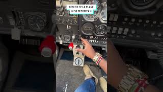 How to fly a plane in 30 seconds ✈️ 🎥 khalifkairo