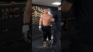 Canelo shows physique days away from Jaime Munguia fight!