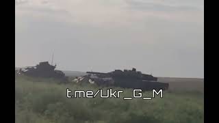 Ukraine GRAPHIC - Destroyed HUMVEE, Bradley M2A2 and Leopard 2 tank @ATPGeo ORYX doesnt list them
