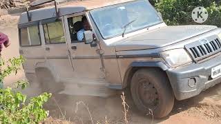 Indian Desi Man Jugaad to Climb the Car on Hill .. Watch The End #funnyvideo