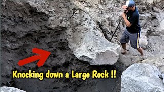 Hard Work‼️ Miners collect black sand and get rid of boulders