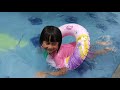 MILA & DIVA : BERENANG