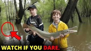 25 Most DISTURBING Swamp Encounters Caught On Camera | Scary Comp V373