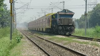 When Lucknow Double Decker Exp Blasts at Full Speed : Lucknow - Delhi Double Decker with LKO WDP4B