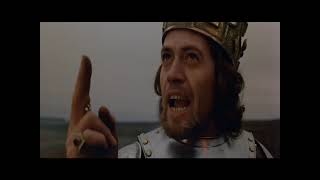 ʙɪʀɴᴀᴍ ᴡᴏᴏᴅ ᴀᴘᴘʀᴏᴀᴄʜᴇꜱ ᴛʜᴇ ᴄᴀꜱᴛʟᴇ The Tragedy of Macbeth (1971)