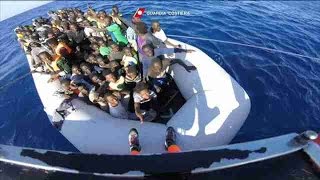Rescatados 1.400 inmigrantes en el Mediterráneo central