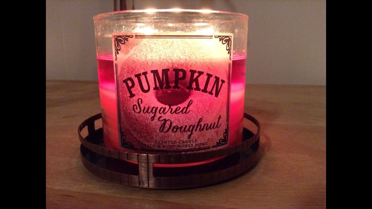 B&BW Candle Review: Pumpkin Sugared Doughnut... - YouTube