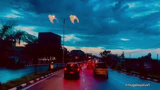 THIS IS WHAT KIGALI NIGHT MOVE ON THE ROAD  DURING THE RAINY SEASON LOOKS LIKE