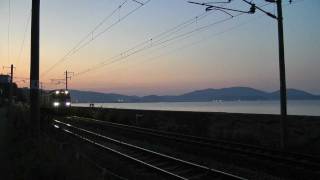 夕暮れの朝里駅付近　函館本線と海 JR Hokkaido Hakodate Main Line (Hakodate Honsen)