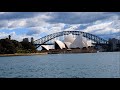 Walking from the Botanic Gardens to the Opera House - Sydney - Australia