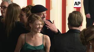 Frenzied scene on Oscars champagne carpet with Brendan Fraser, Jamie Lee Curtis, others